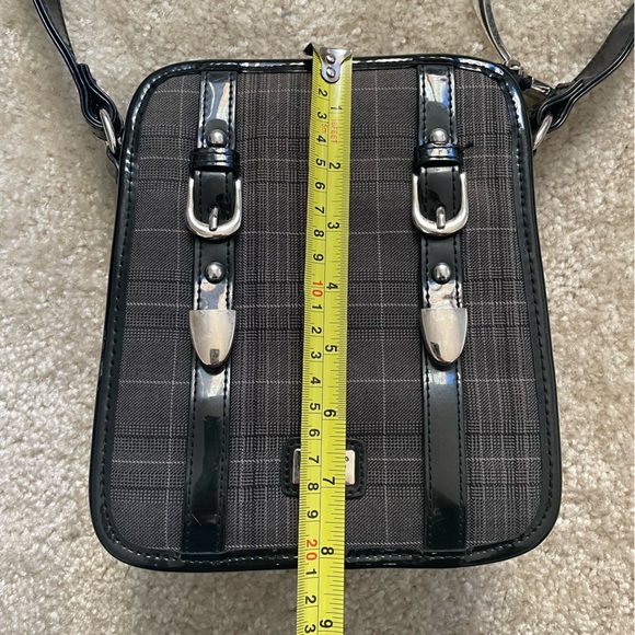 Beijo Cross Body Purse - Picture 5 of 10